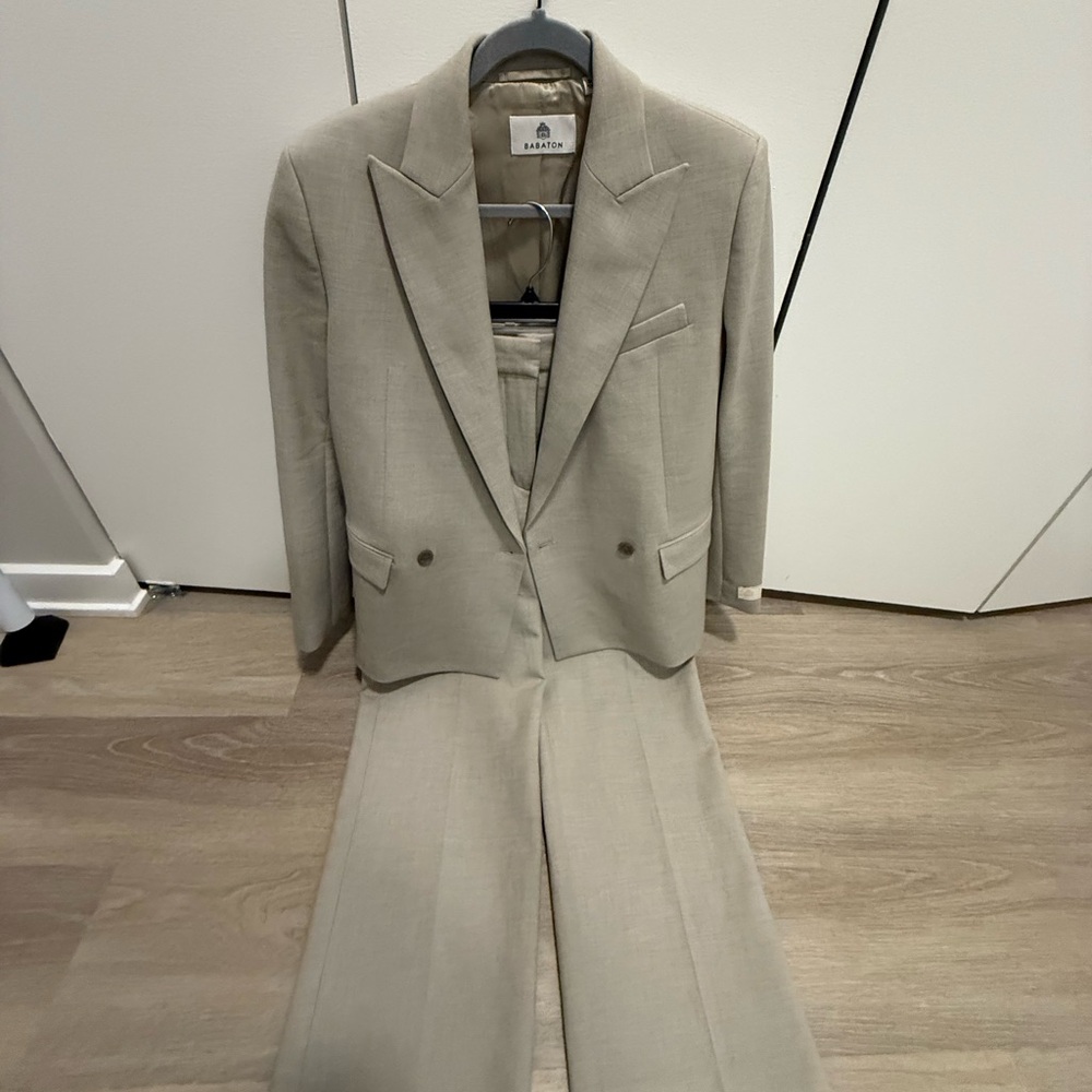 Babaton Blazer and Effortless Pant (Set)